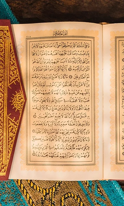 prayer-beads-quran-mat